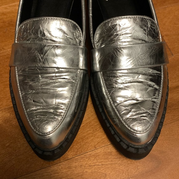 Echika Vince Camuto - Picture 3 of 6